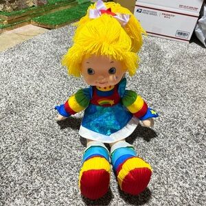 Rainbow Brite Large 18" Doll Mattel Hallmark Bright Color Toy Yarn Hair Note